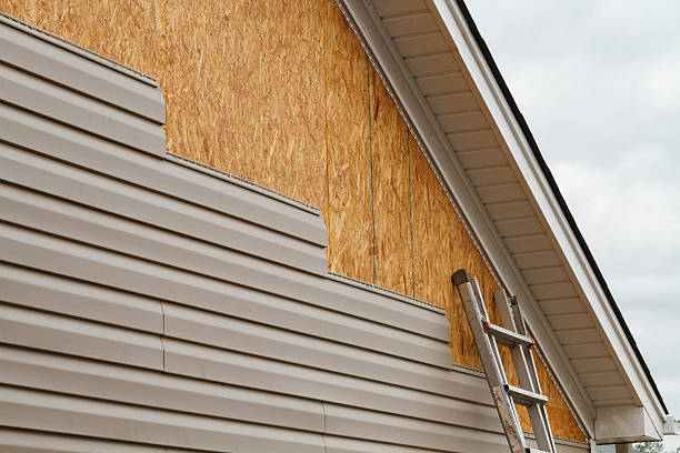 24/7 Emergency Vinyl Siding experts in Granite Falls, NC